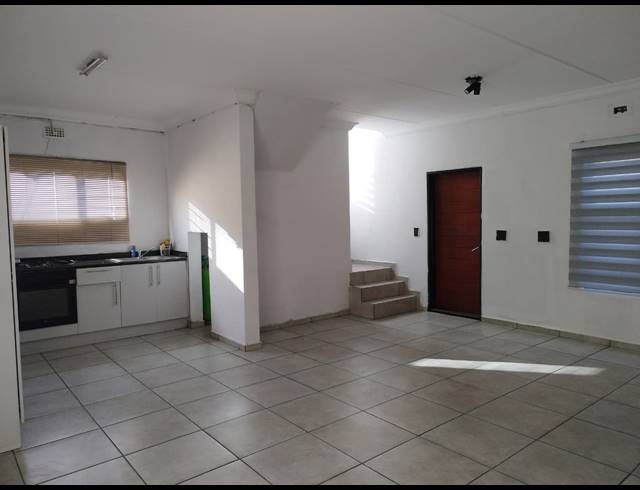 3 BEDROOM TOWNHOUSE FOR SALE IN SOUTH HILLS